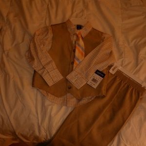 4 piece suit Size 6